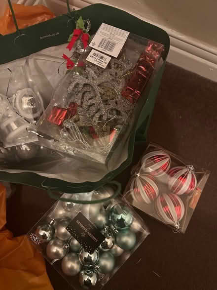 Photo of free Christmas tree decorations (NE6) #1