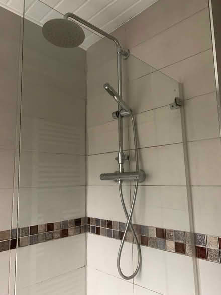 Photo of free Shower screen vgc (Bottesford NG13) #2