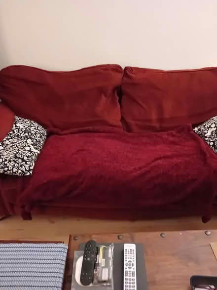 Photo of free Sofa and matching chair (Finnieston Glasgow) #2