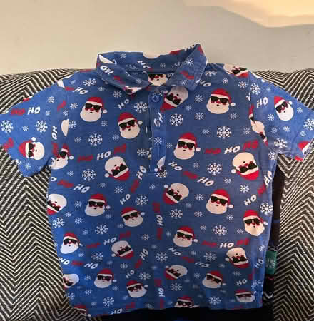Photo of free Christmas Tops boys (age 4-5) (B32) #2