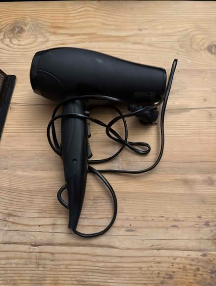 Photo of free Hairdryer (SW9 6LW) #1