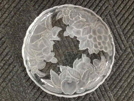 Photo of free Glass platter (SW Hinsdale) #1