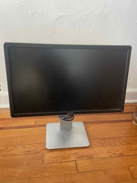 Photo of free Dell 21" Monitor (Mt Vernon, NY) #2
