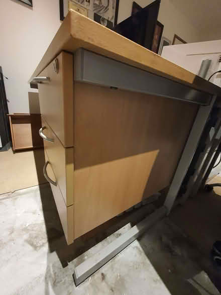 Photo of free Large office desk (Street on the Fosse BA4) #2