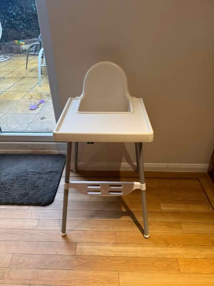 Photo of free High chair (Tewin, AL6) #1