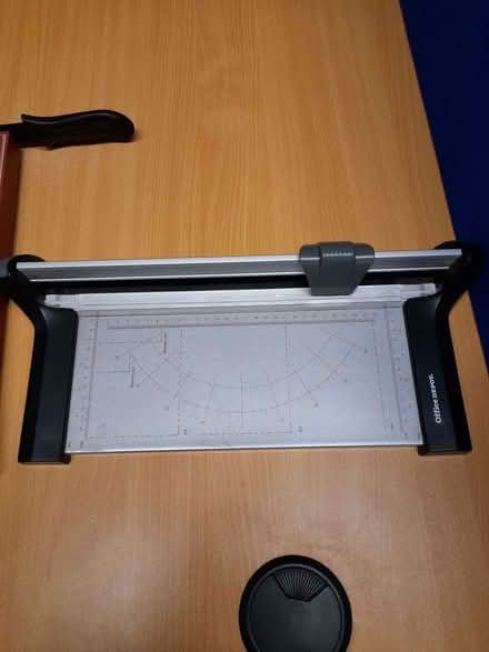 Photo of free 4 paper cutter of different dimension (Bucknell OX27) #3