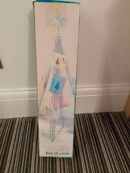 Photo of free Metal Christmas card holder (Harrogate HG2) #1