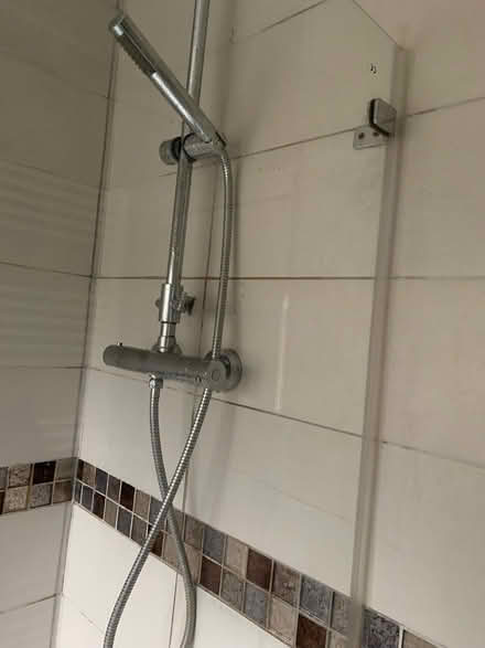Photo of free Shower screen vgc (Bottesford NG13) #3