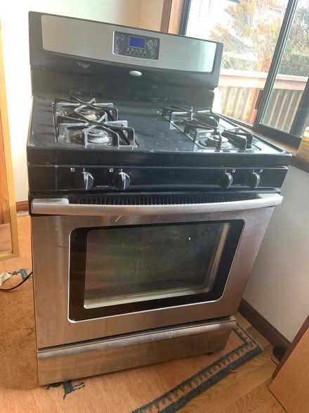 Photo of free Whirlpool Gas range and oven (El Granada) #1
