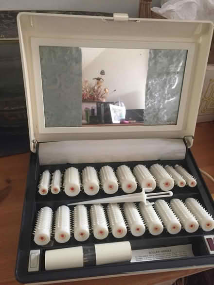Photo of free Vintage Clairol Heated Hair Rollers (Market Harborough LE16) #1