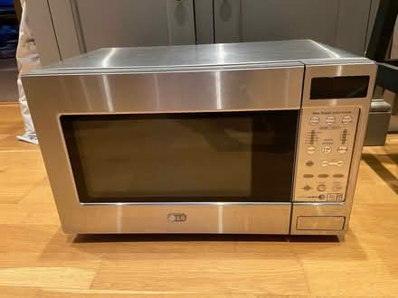 Photo of free Microwave (Widcombe) #1