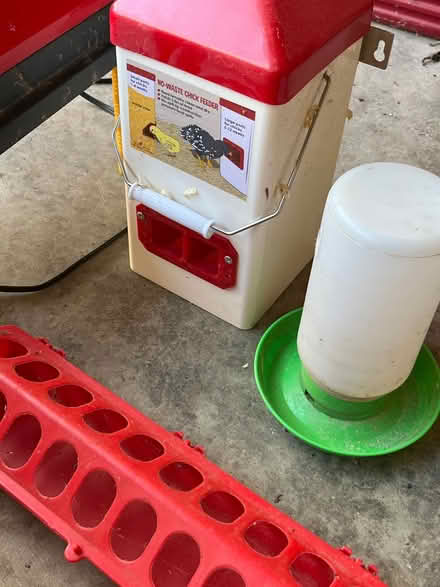 Photo of free Chick brooder kit (Upper Silver Spring) #1