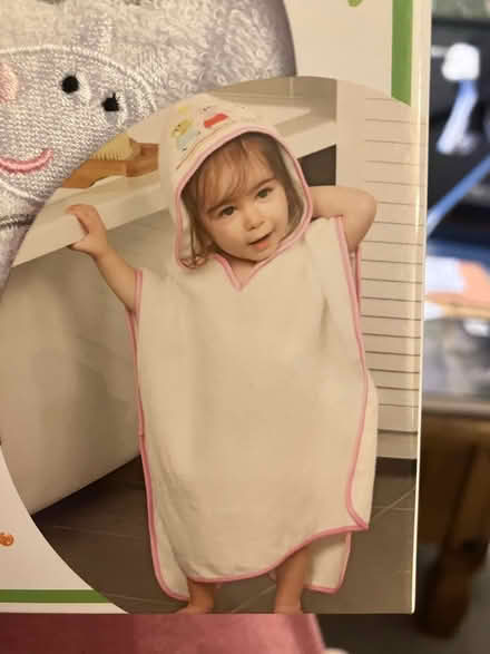 Photo of free Peppa pig Poncho towel (Waddon) #2