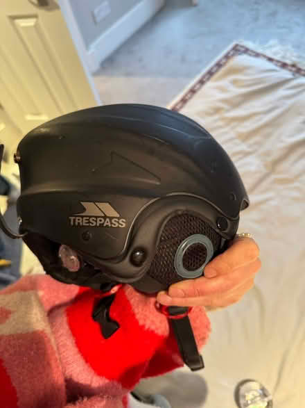 Photo of free Ski helmet (N4 1jz) #3