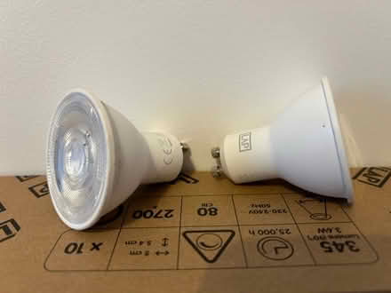 Photo of free Five non-dimmer LED lightbulbs (W13) #1