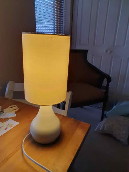Photo of free Small bedside lampe (Carshalton SM5) #1