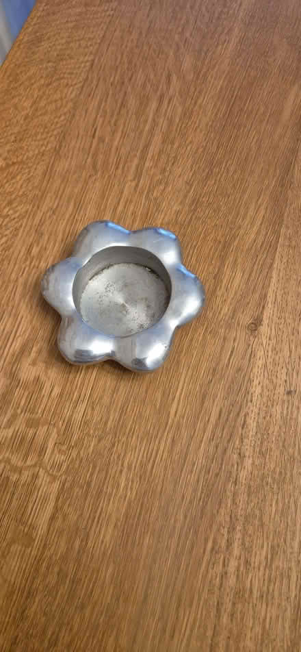 Photo of free tealight holder (Emmer Green RG4) #1