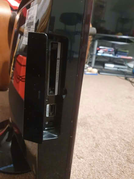 Photo of free Samsung SyncMaster T220 22" 1680x1050 TV / LCD Monitor (Leith EH6) #4