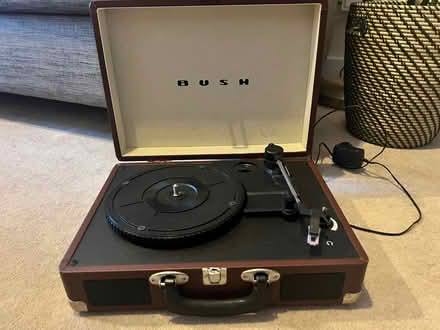 Photo of free Record player (plays but in need of repair) (Balham SW12) #1