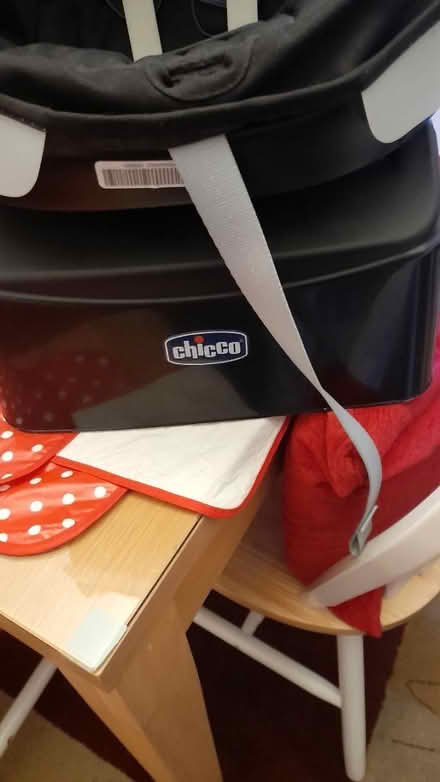 Photo of free Chicco Baby Car Seat + Base (M32 Stretford) #2