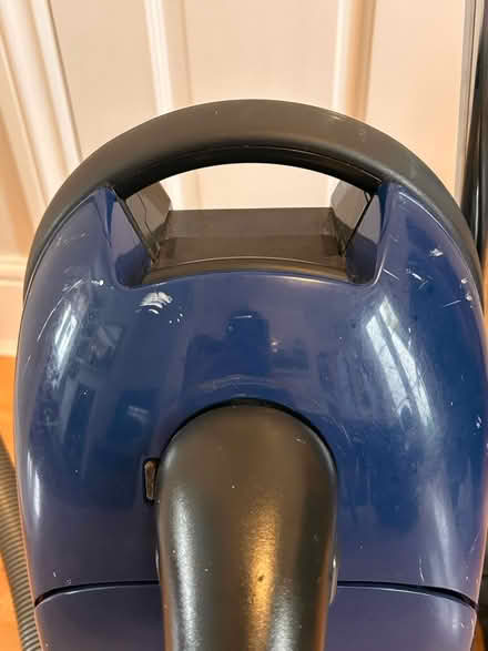 Photo of free vacuum (Chiswick W4 near High Road) #3