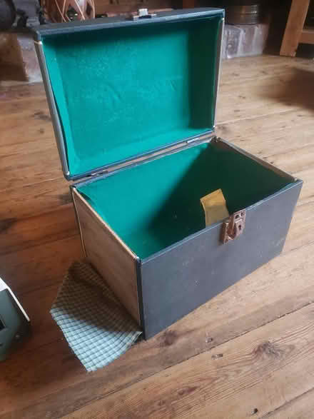 Photo of free Vintage slide projector (Forest Green) #2