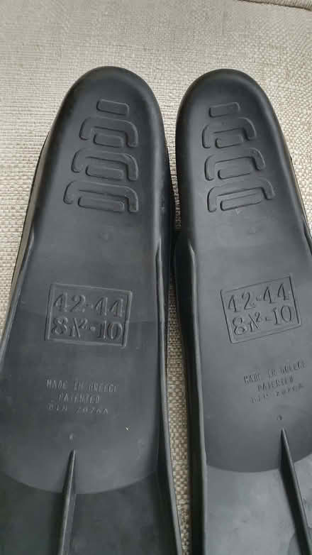 Photo of free Used pair of men's full-foot snorkel/scuba flippers (Mimbridge GU24) #2