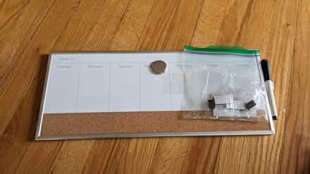 Photo of free Weekly White Board (With pins) (22308) #1
