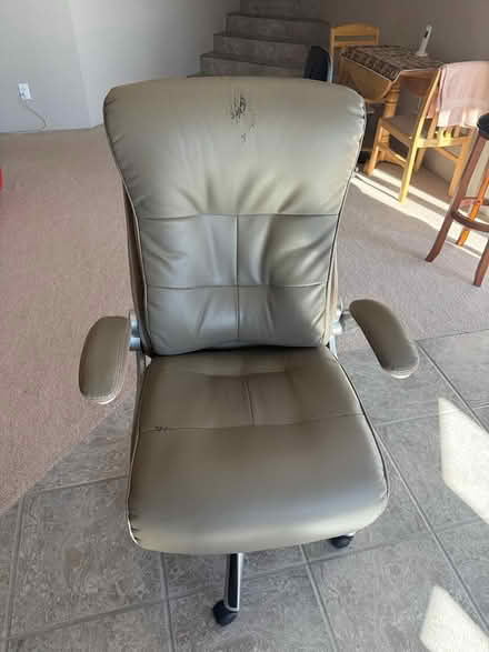Photo of free Desk chair (Spain/Tramway) #1
