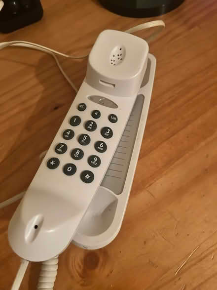 Photo of free Analog Phone (OX7 Chipping Norton) #1