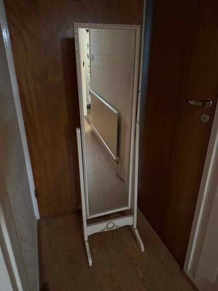 Photo of free Full length mirror (Wollaton NG8) #1