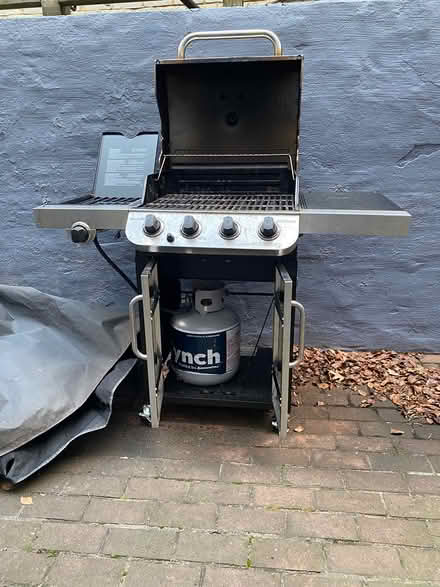Photo of free Char-Broil 4-burner Gas Grill (Dupont Circle) #2