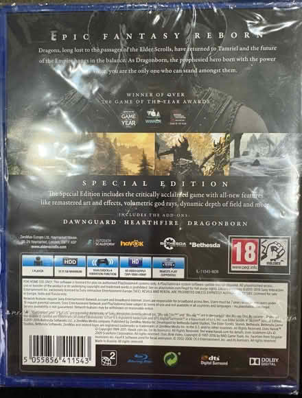 Photo of free PS4 unopened SKYRIM (CT8 8bf) #2