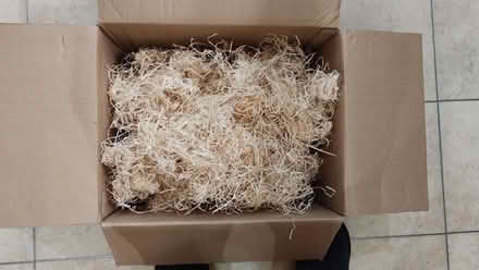 Photo of free box of fine wood shavings - maybe pet bedding? (Amersham Common HP7) #1