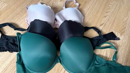 Photo of free 3x 32DD bras (Springbank, GL51) #1