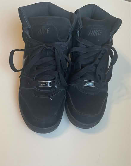 Photo of free nike air prestige ii (Bowie Highbridge) #1