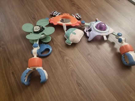Photo of free Infant crib or bouncer toys (Lewisham SE13) #1