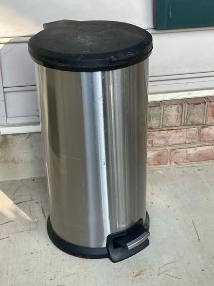 Photo of free Kitchen trash can (Rockville, MD) #1