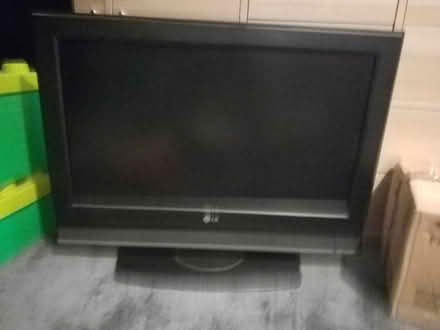 Photo of free lg tv 32'' (Lindale LA11) #1