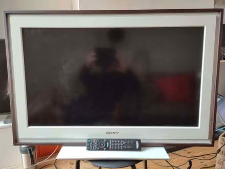 Photo of free Sony KDL-32E5510 32" LCD digital colour TV (Bishopston BS7) #2