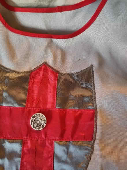 Photo of free Little knight outfit (Ebley GL5) #3