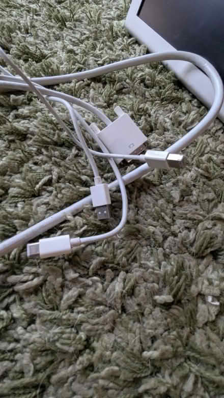 Photo of free 3x Apple Cinema HD Monitors (Montpelier Road area BN1) #3