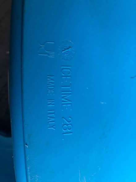 Photo of free Cool box (Tilekiln TN38) #4