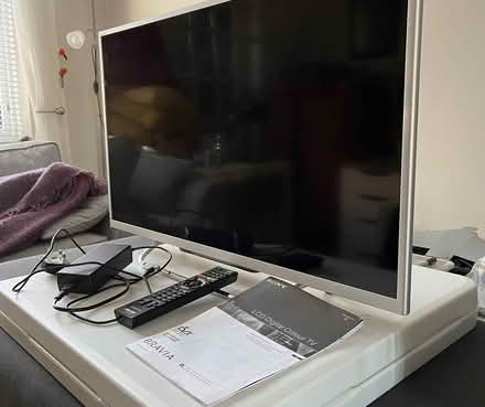 Photo of free Sony Smart TV (Fair Oak SO50) #1