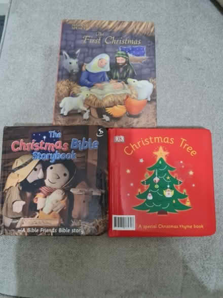 Photo of free Christmas books (NG15) #1