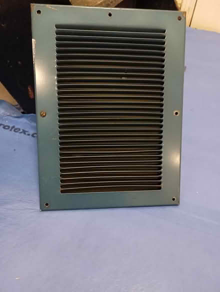 Photo of free Heating return register cover (Yonge/Sheppard) #1