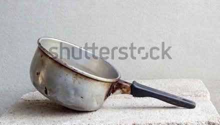 Photo of Battered old saucepan (Fishponds BS16) #1