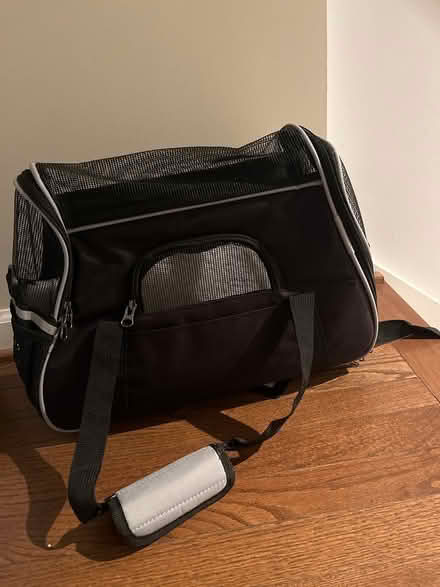 Photo of free Brand new pet carrier (Columbia Heights) #2