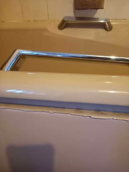 Photo of free Retro bathroom suite (Natland LA9) #2