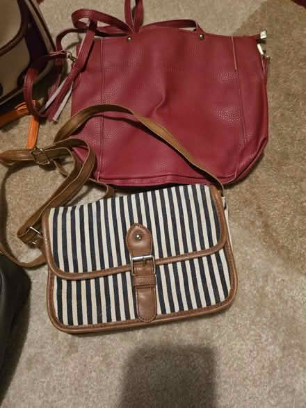 Photo of free Shoulder bags (Luton, Stopsley) #2